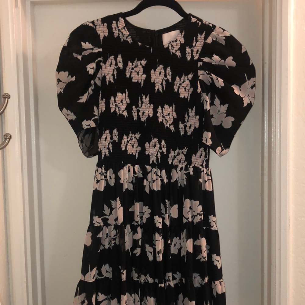 5a7 Cinq a sept Size 2 Black Polyester dress w/white &pink flowers Silk feel